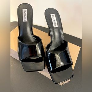 Steve Madden patent mule size 11